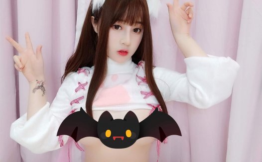 尤猫醒醒ovo白猫，慷慨且大方的斗鱼主播